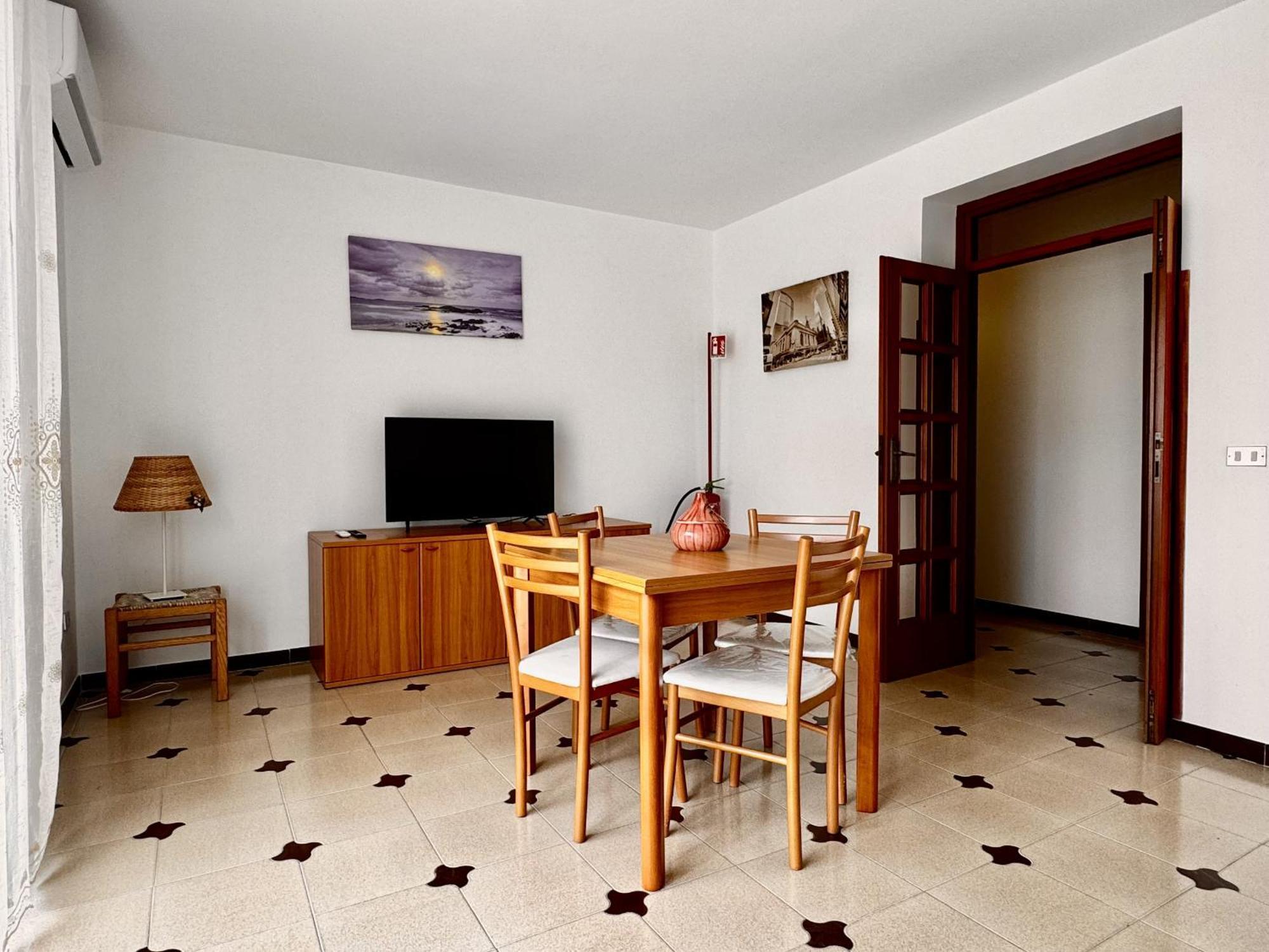 Holidaycasa Leone - Con Posto Auto A 200Mt Dal Mare Sperlonga Exteriér fotografie