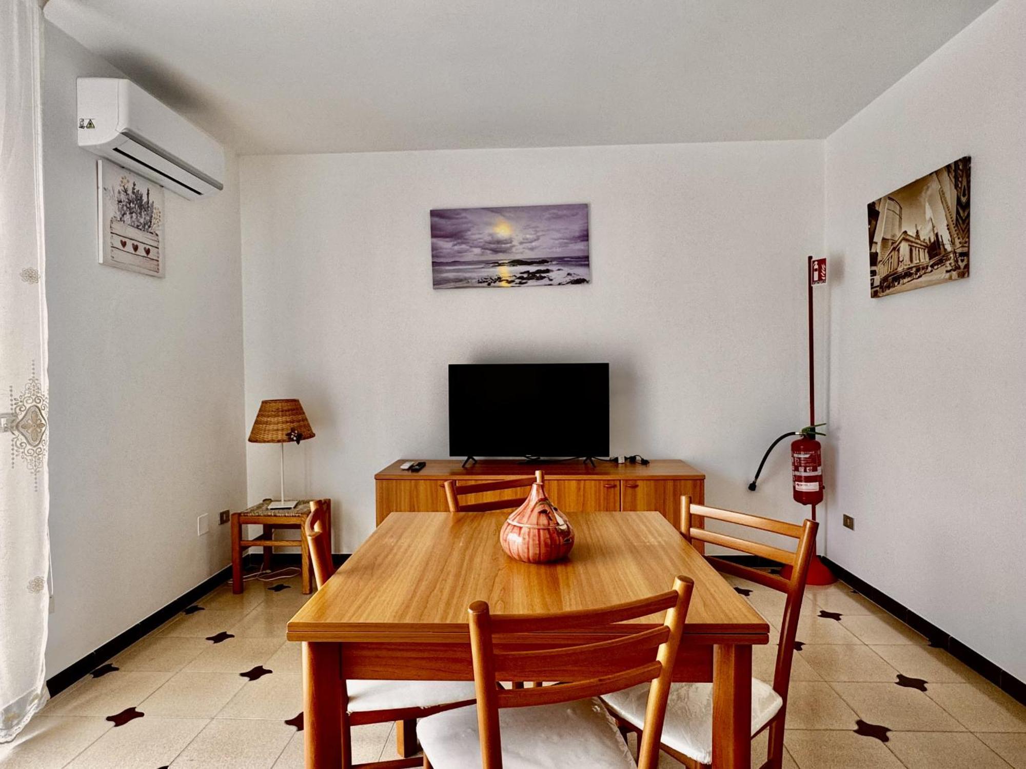 Holidaycasa Leone - Con Posto Auto A 200Mt Dal Mare Sperlonga Exteriér fotografie