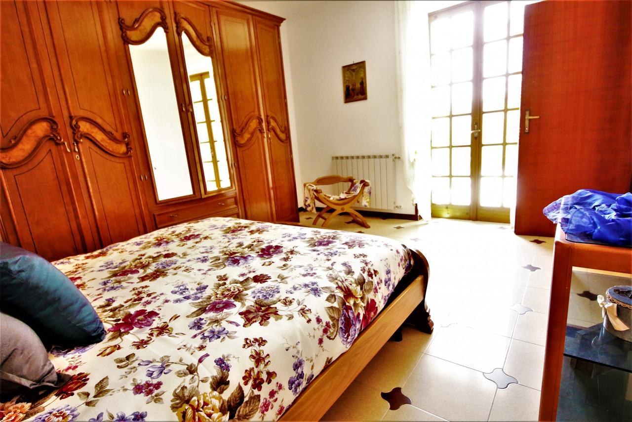 Holidaycasa Leone - Con Posto Auto A 200Mt Dal Mare Sperlonga Exteriér fotografie